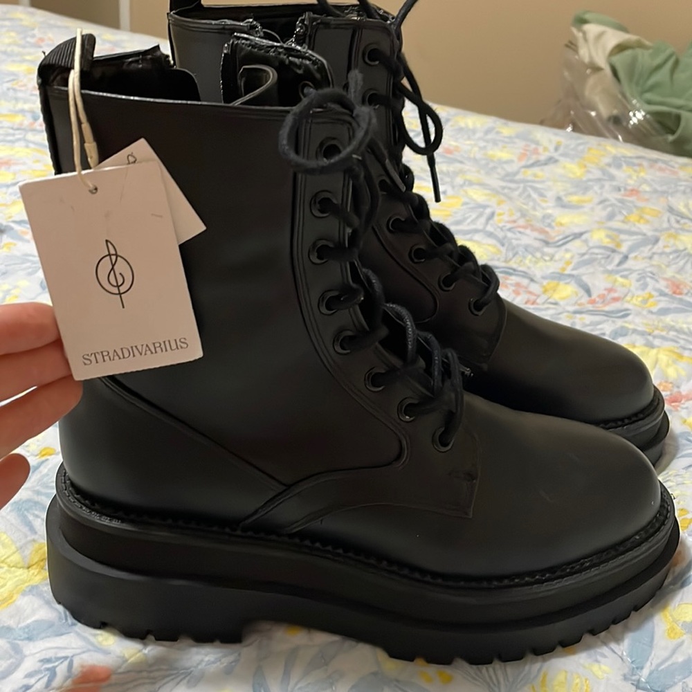 Ankle boots - Stradivarius